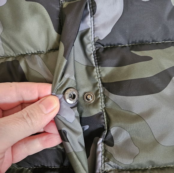 Mens Vest - Picture 3 of 5